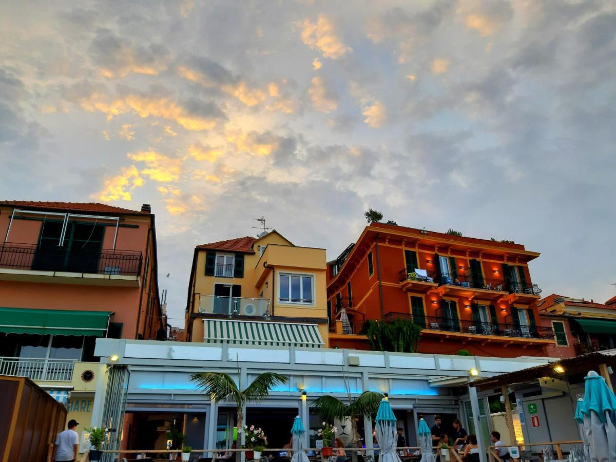 Fronte Mare Con Terrazzo