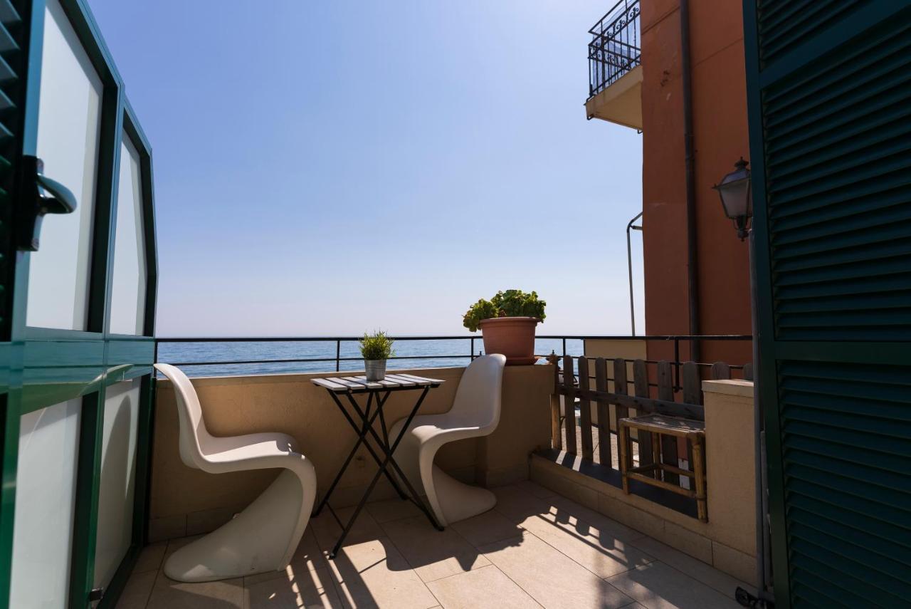 Apartment Fronte Mare Con Terrazzo Alassio